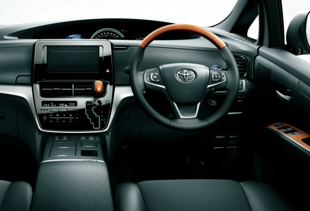 Toyota Estima Hybrid