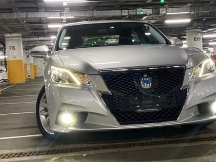 Toyota Crown Hybrid 2.5 Athlete 2015