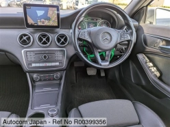 MERCEDES A180 STYLE 2015