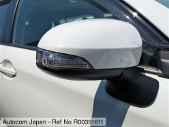 TOYOTA FIELDER X 2016